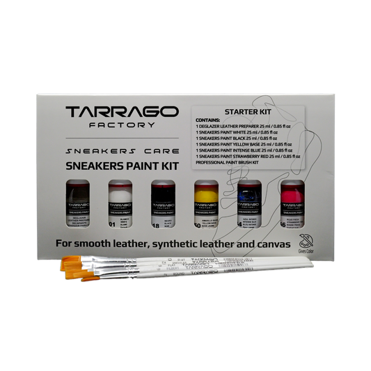 Das Tarrago Sneakers Paint-Set, Starter Kit, 11-teilig In der schwarz weißen Pappverpackung. Die einzelnen Farbflaschen sind durch Aussparungen in der Verpackung erkennbar. Vor der Packung liegen Pinsel in diversen Stärken