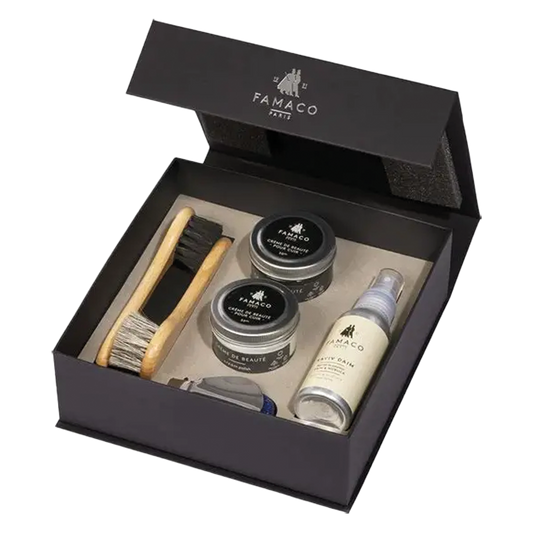 Famaco Schuhpflege Set in luxuriöser schwarzer Klappschachtel, zwei Pinseln / Bürsten einem Poliertuch und zwei Schuhcremes, eine Spray sowie einem kleinen klappbaren Schuhanzieher aus Metall