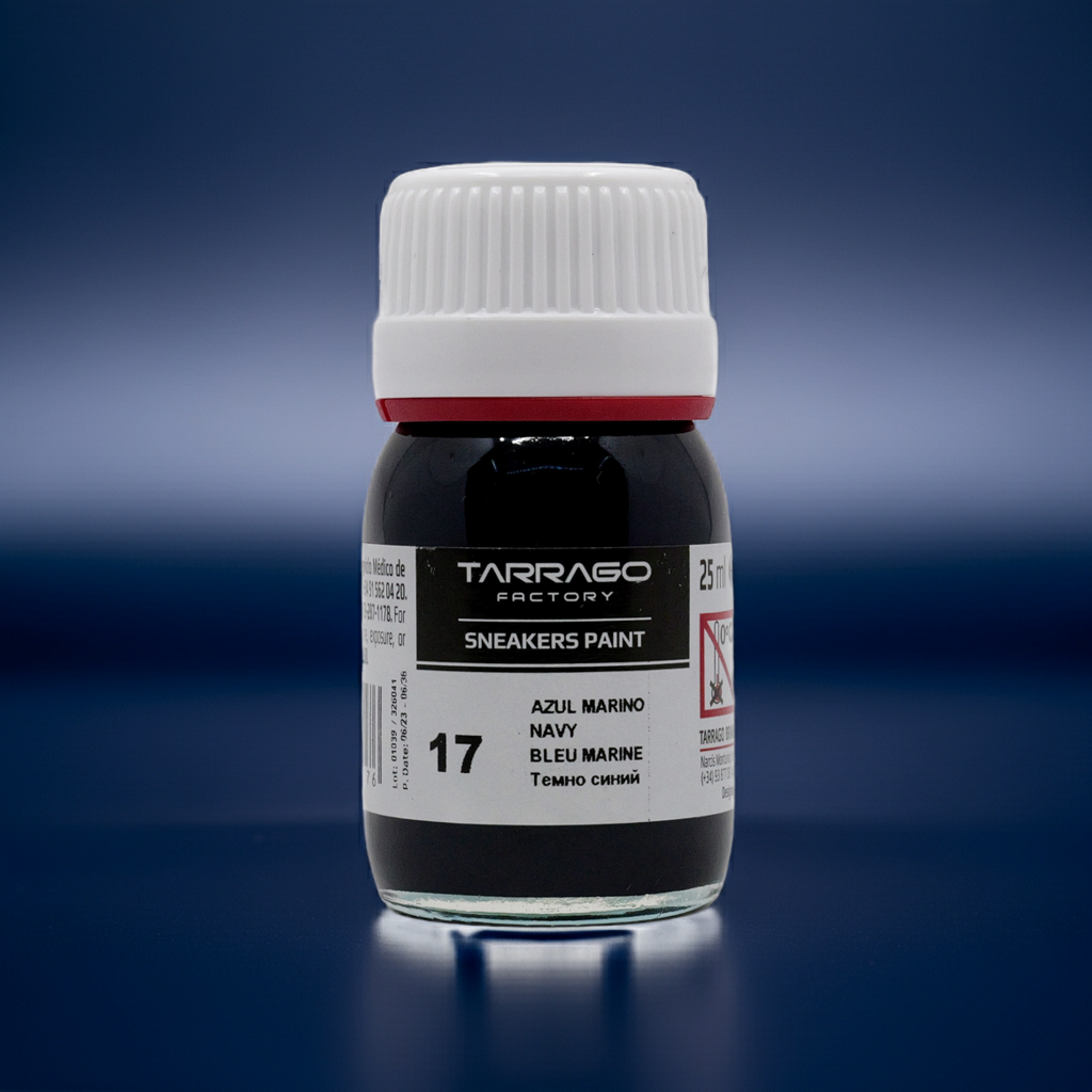 Tarrago Sneakers Paint 25 ml dunkelblau auf dunkelblau glänzendem Hintergrund