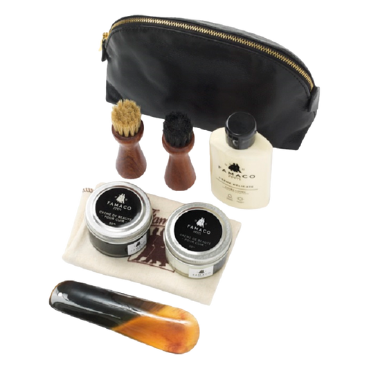 Famaco Business Leather und Canva Schuhpflege Set mit kleiner schwarze PU Ledertasche, zwei Pinseln / Bürsten einem Poliertuch und zwei Schuhcremes, einer Lotion sowie einem kleinen Schuhanzieher aus zweifarbigem Horn